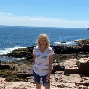 Meet your Posher, Holly